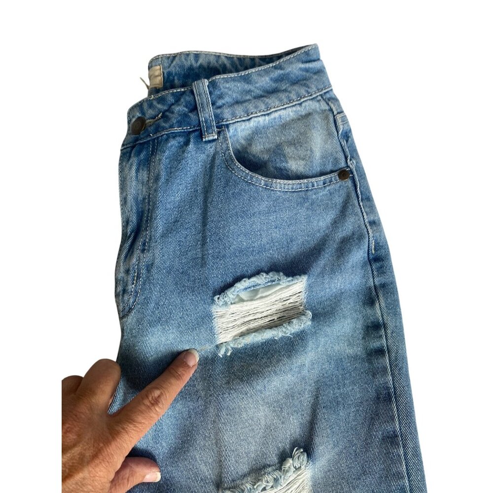 Chelsea & Violet High Rise Distressed Floral Embroidered Mom Jeans 28 Country - Picture 6 of 15